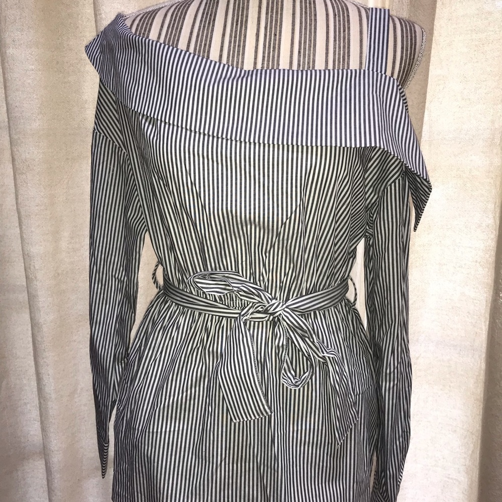 Romeo and Juliet couture size medium shirt originally $130 New with tags - Picture 5 of 9